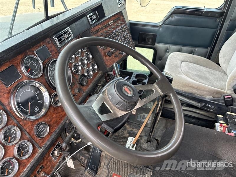 Kenworth T800 Самосвал
