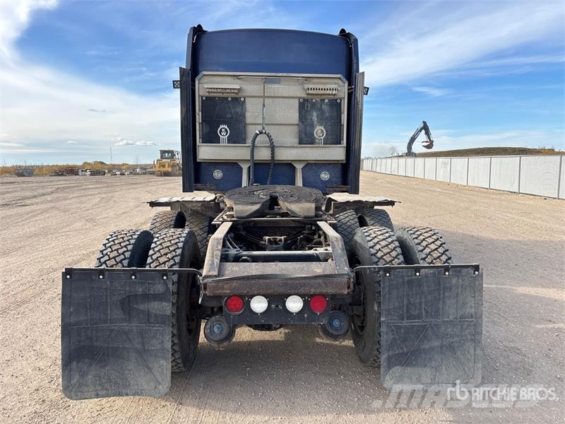 Kenworth T800 Тягачі