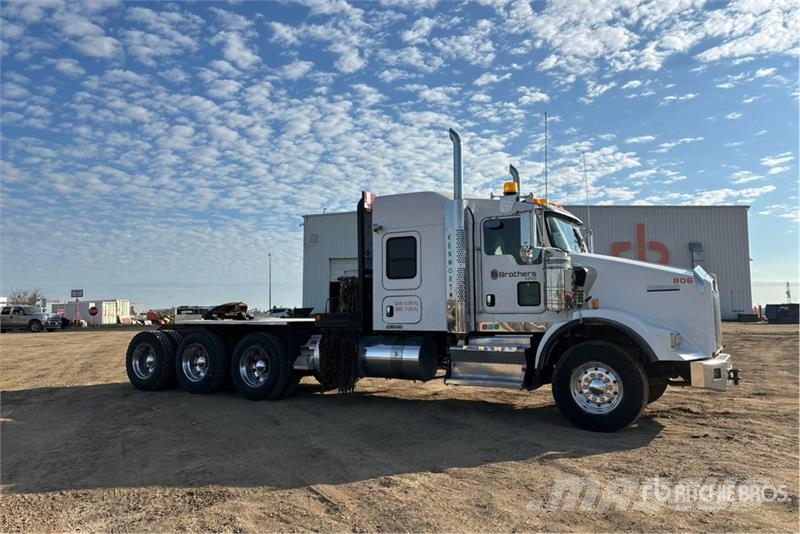Kenworth T800 Prime Movers