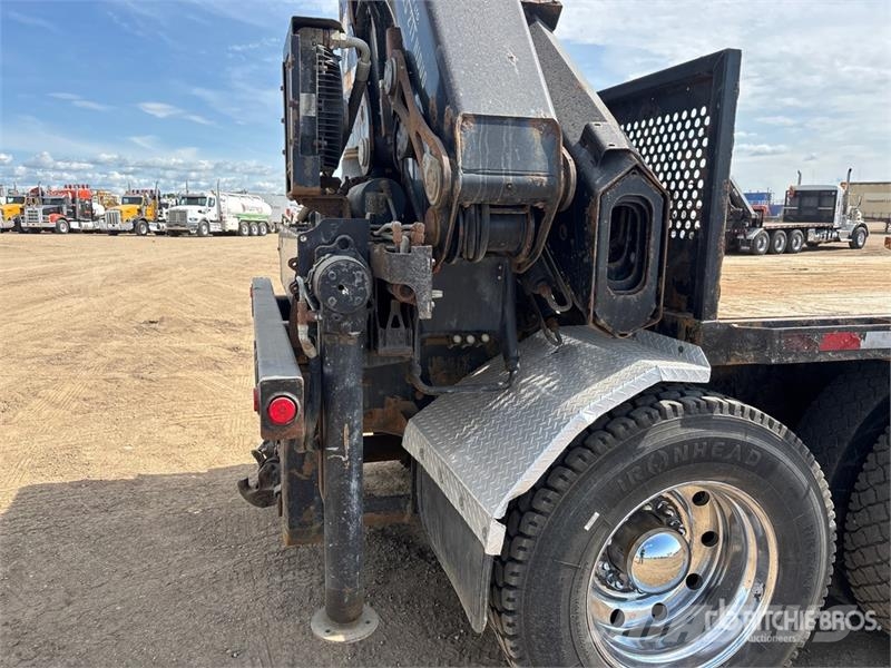 Kenworth T800 شاحنات الرافعات