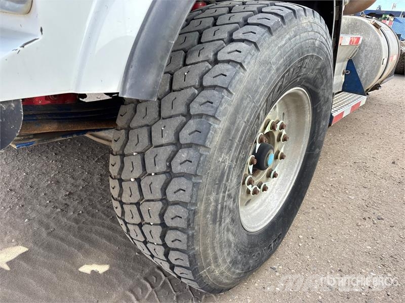 Kenworth T800 Cabins and interior
