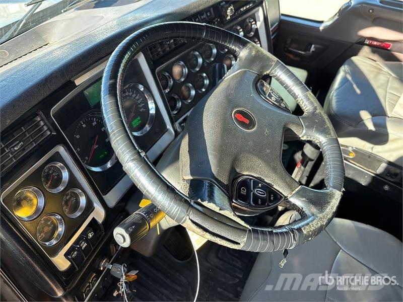 Kenworth T800 콤비/진공 트럭