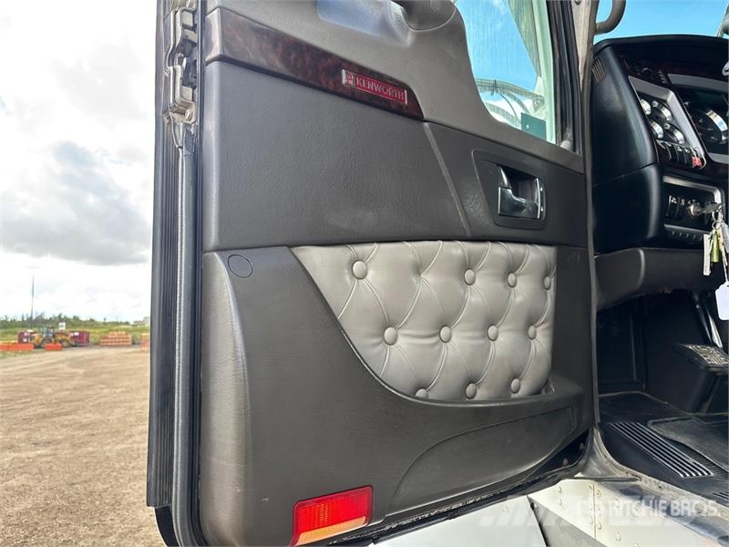 Kenworth T800 Vetopöytäautot