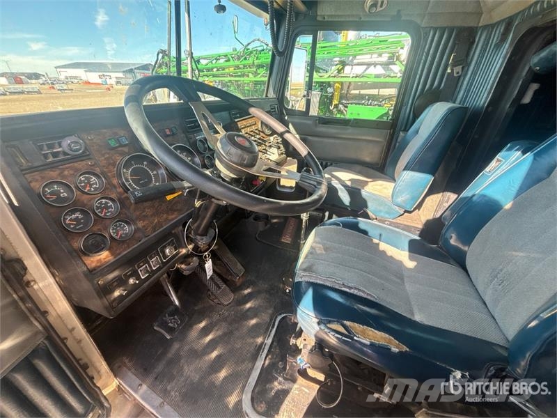 Kenworth T800 曳引機組件