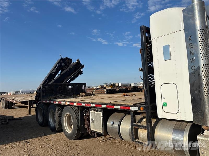 Kenworth T800 شاحنات الرافعات