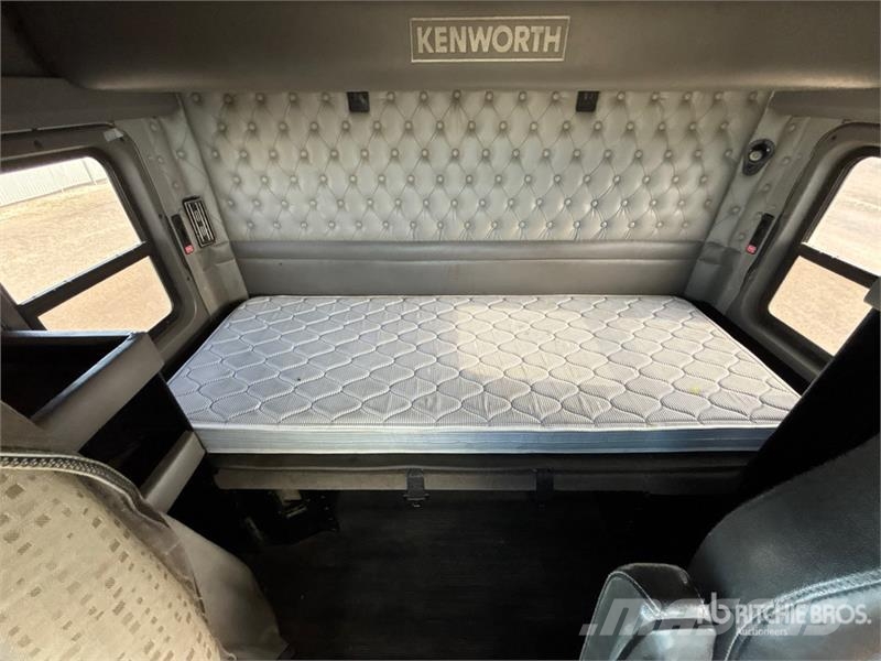 Kenworth T800 Тягачі