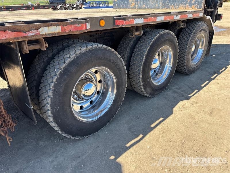 Kenworth T800 شاحنات الرافعات