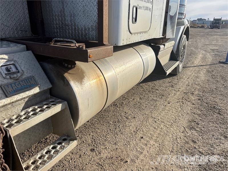 Kenworth T800 Naudoti vilkikai