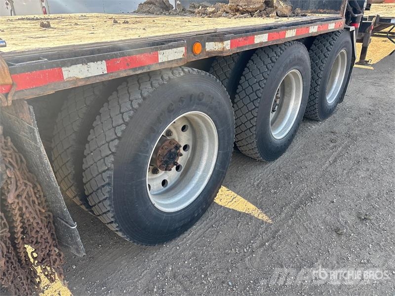 Kenworth T800 شاحنات الرافعات