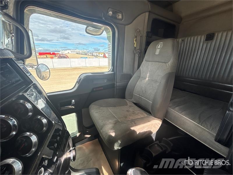 Kenworth T800 中古トラクターヘッド | トレーラーヘッド
