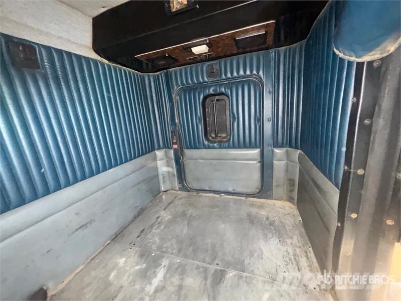 Kenworth T800 曳引機組件