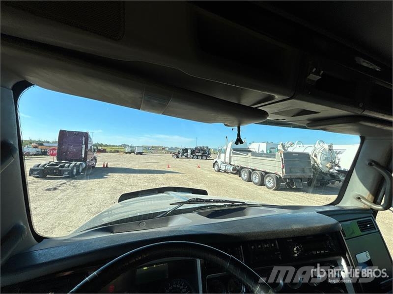 Kenworth T800 콤비/진공 트럭