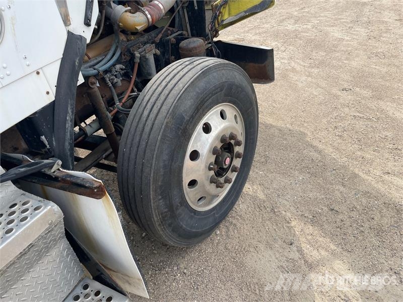 Kenworth T800 Prime Movers
