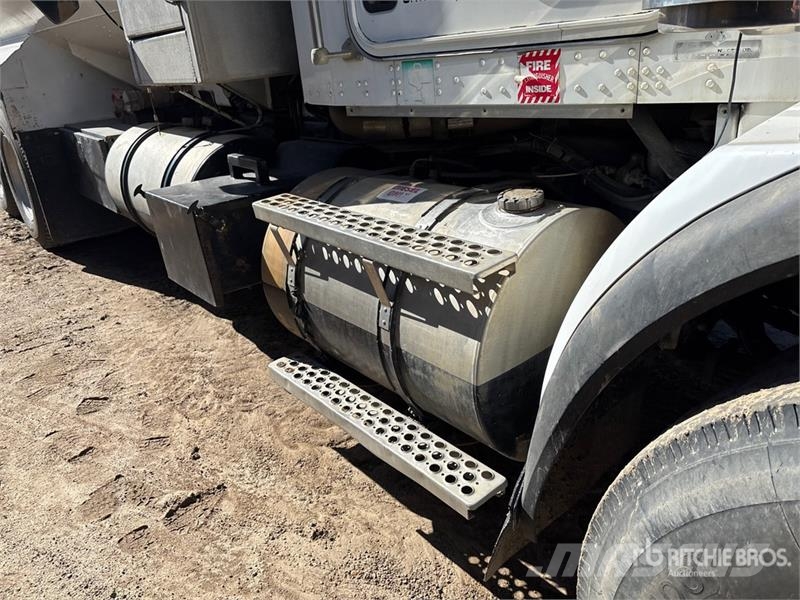 Kenworth T800 運油車