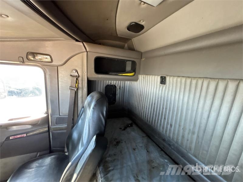 Kenworth T800 Kombinētās vakumsūkņa mašīnas