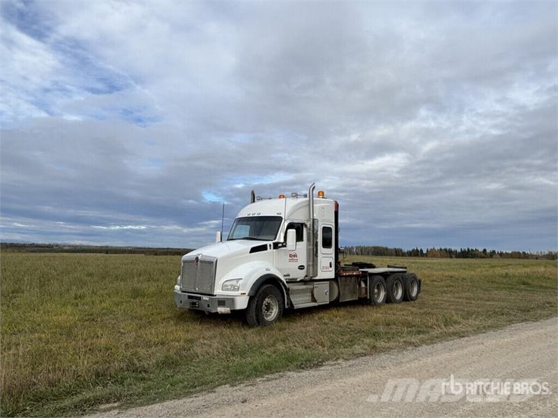 Kenworth T800 Carroattrezzi