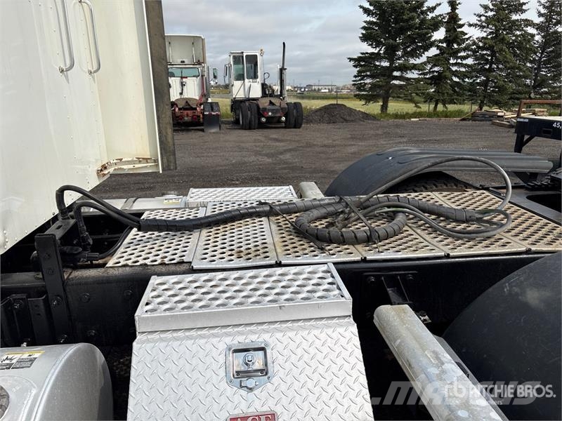 Kenworth T800 Vetopöytäautot