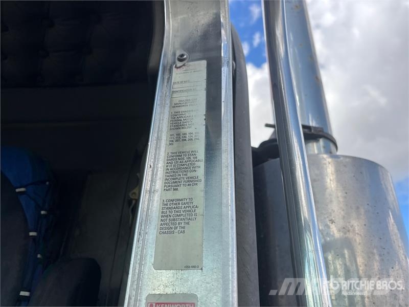 Kenworth T800 牵引车