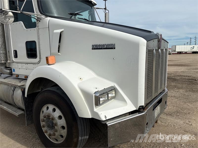 Kenworth T800 트랙터 유닛