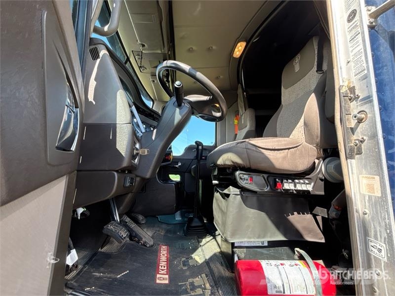 Kenworth T800 Vetopöytäautot