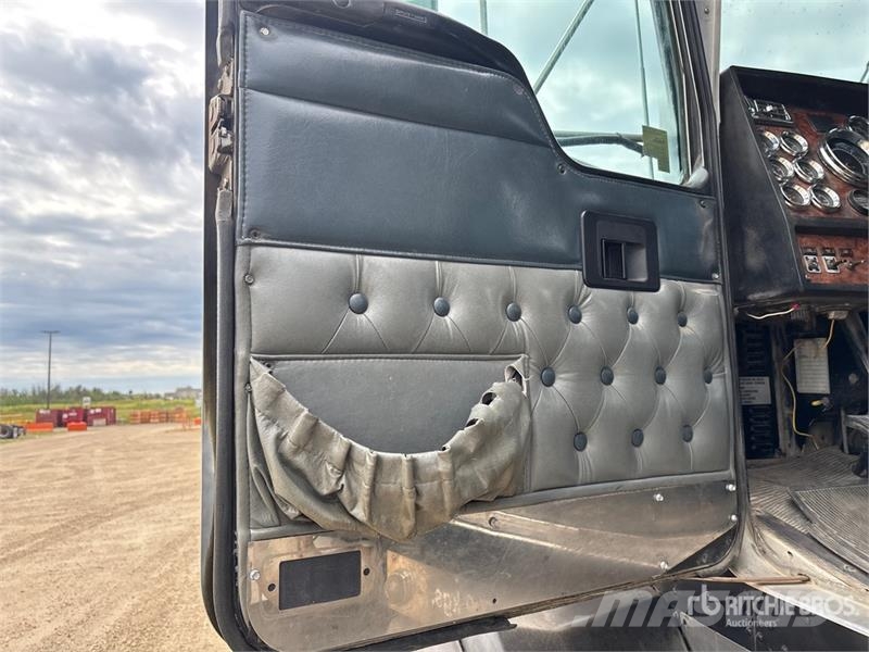 Kenworth T800 Самосвал