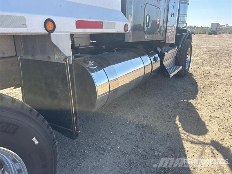 Kenworth T800 Billenő teherautók