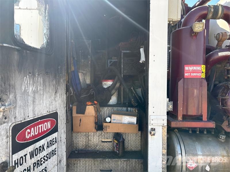 Kenworth T800 Kombinētās vakumsūkņa mašīnas