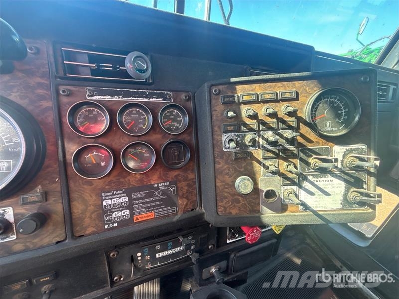 Kenworth T800 曳引機組件