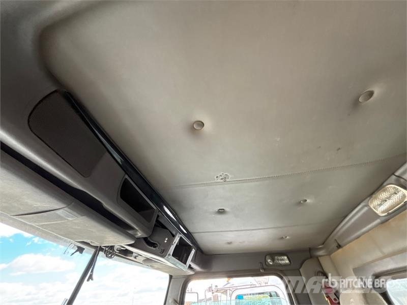 Kenworth T800 Cabins and interior
