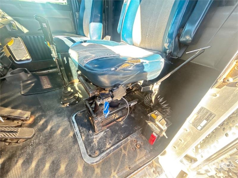 Kenworth T800 曳引機組件