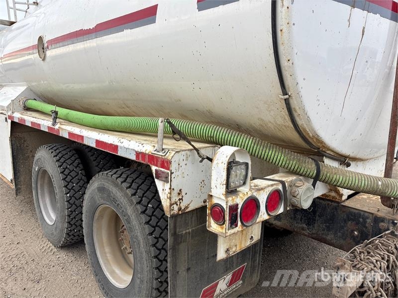 Kenworth T800 Ūdens mašīnas