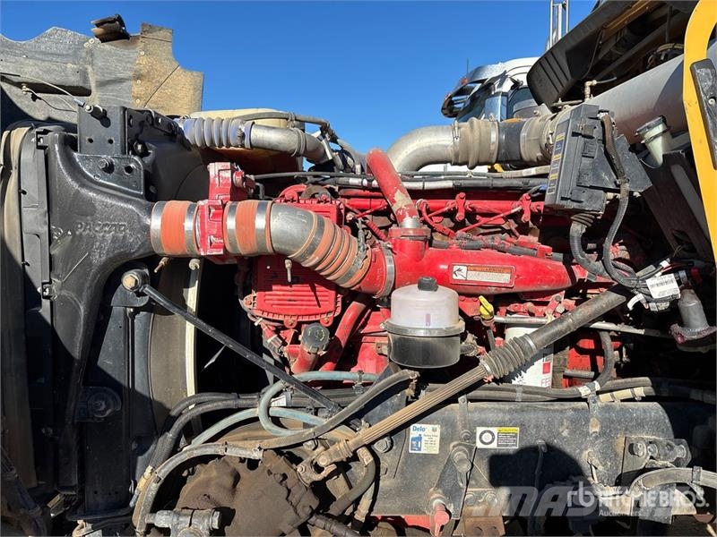 Kenworth T800 صهاريج مياه