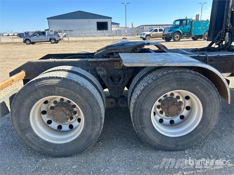 Kenworth T800 Sadulveokid