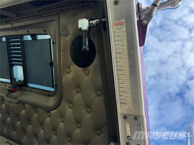 Kenworth T800 Andere Fahrzeuge