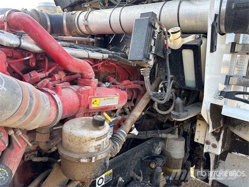 Kenworth T800 شاحنات الرافعات