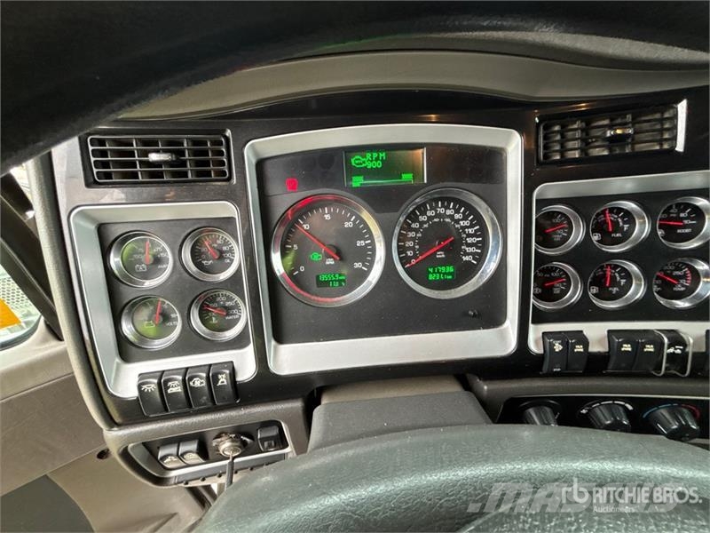 Kenworth T800 트랙터 유닛