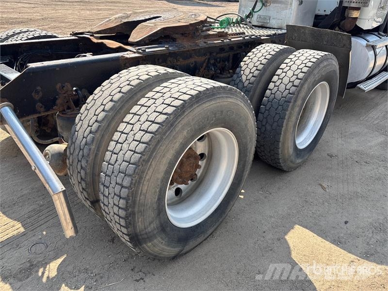 Kenworth T800 Vetopöytäautot