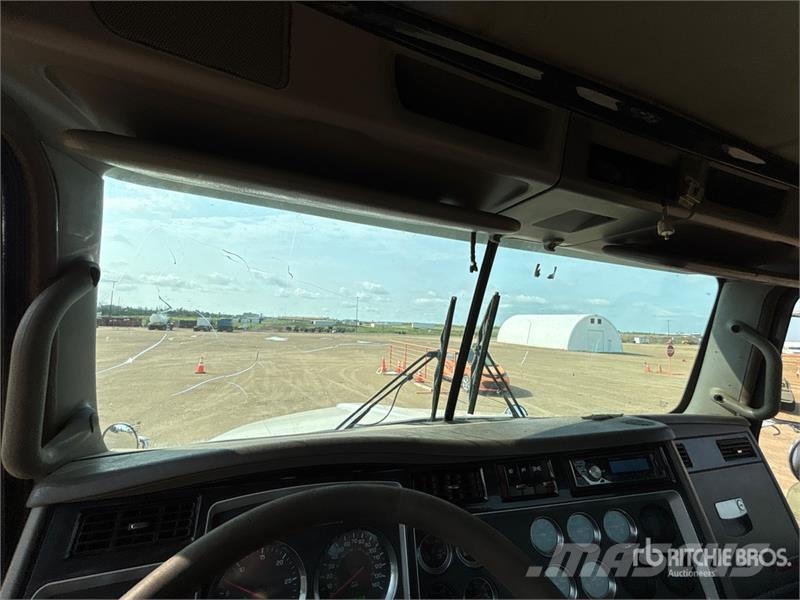 Kenworth T800 Cabinas e interior