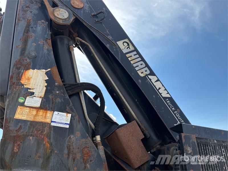 Kenworth T800 شاحنات الرافعات