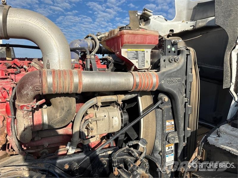 Kenworth T800 شاحنات الرافعات