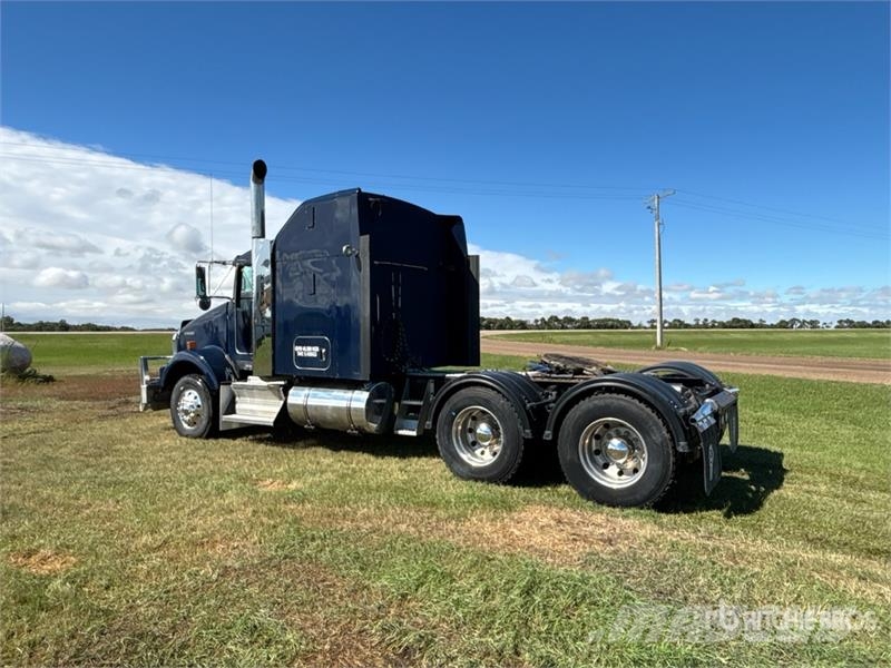 Kenworth T800 Vetopöytäautot