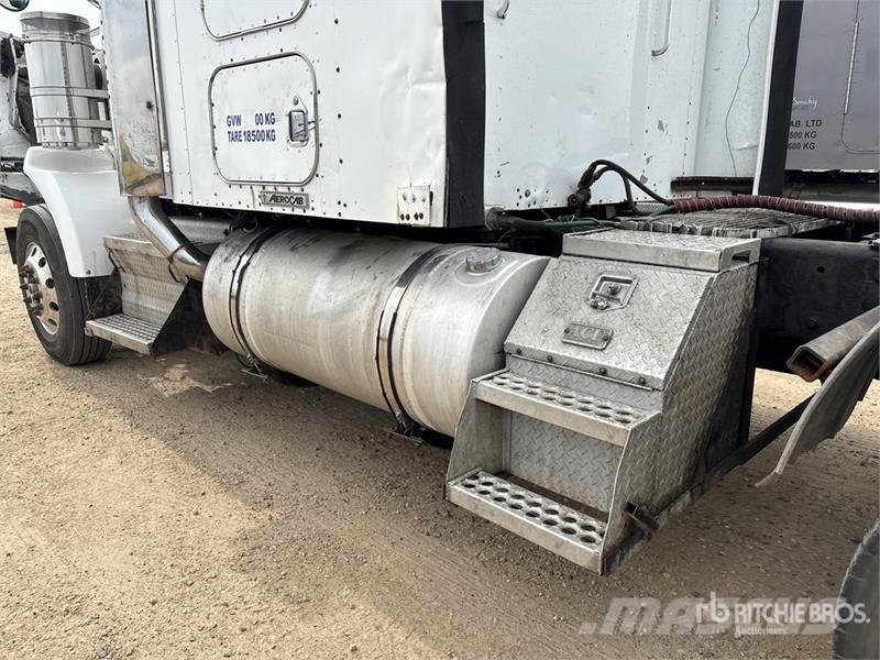 Kenworth T800 Vetopöytäautot