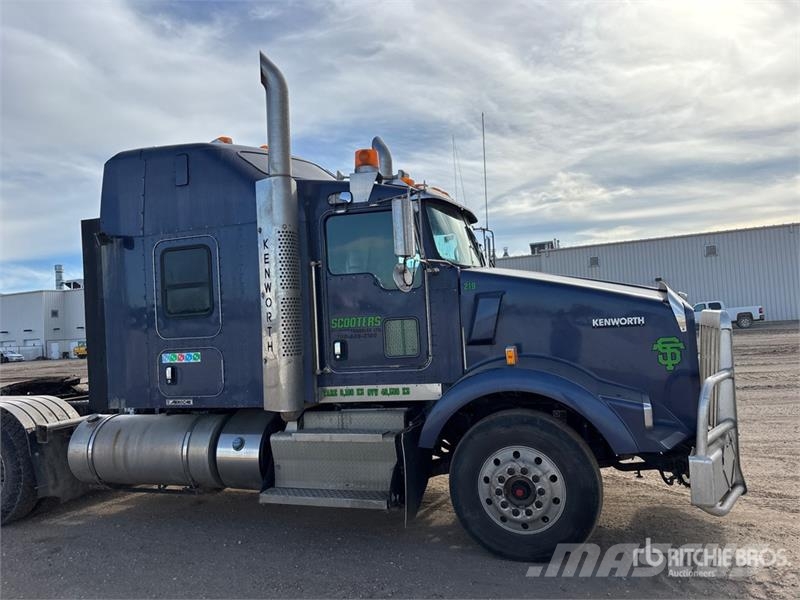 Kenworth T800 Тягачі