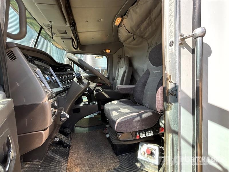 Kenworth T800 Tractor Units