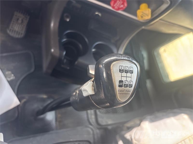 Kenworth T800 شاحنات الرافعات