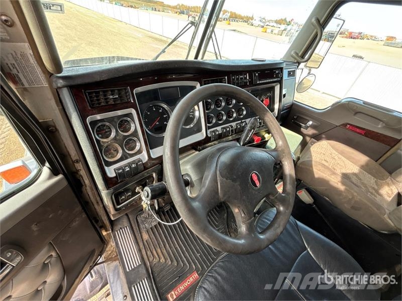 Kenworth T800 Тягачі