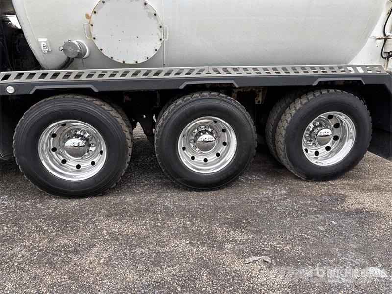 Kenworth T800 Vákuum teherautok