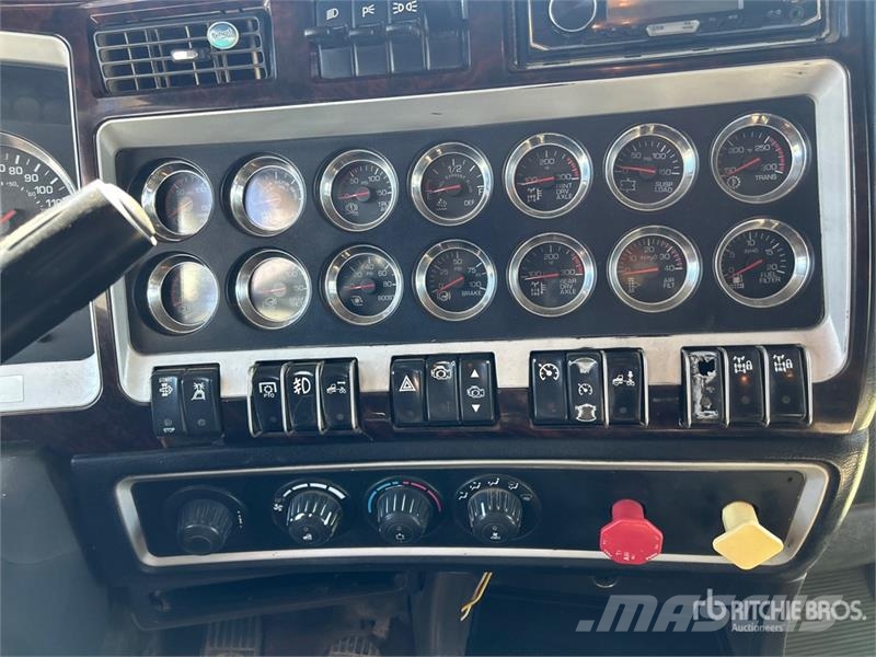 Kenworth T800 Prime Movers