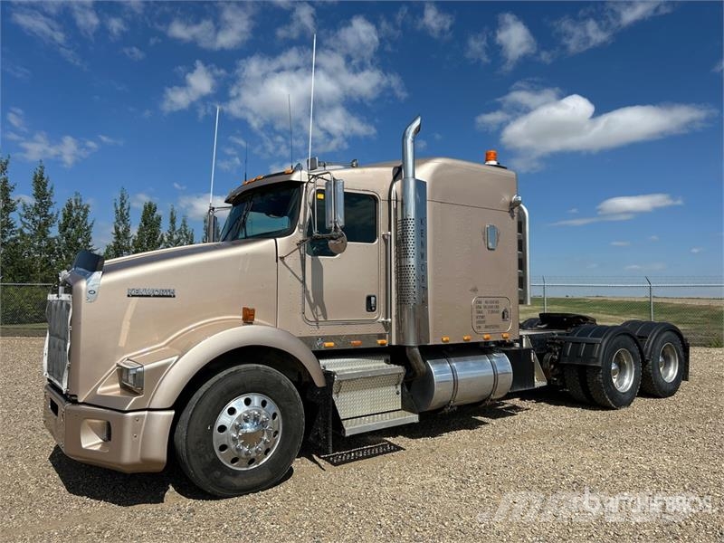 Kenworth T800 Vetopöytäautot