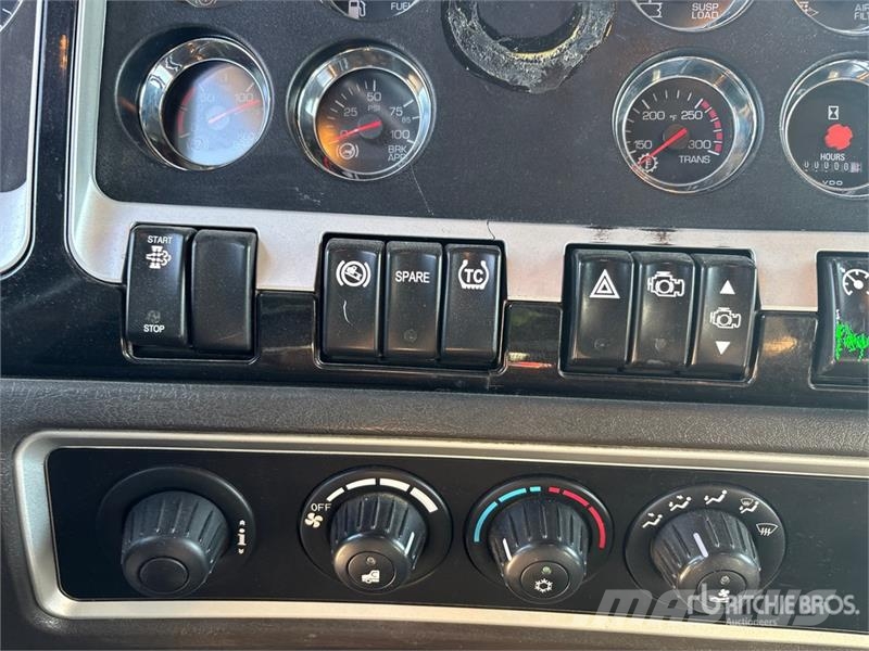 Kenworth T800 Prime Movers